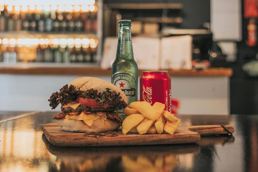 Burgers Beers Eats on Oxford web