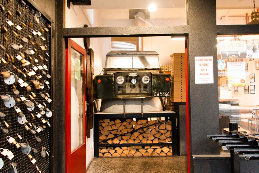 Land Rover oven