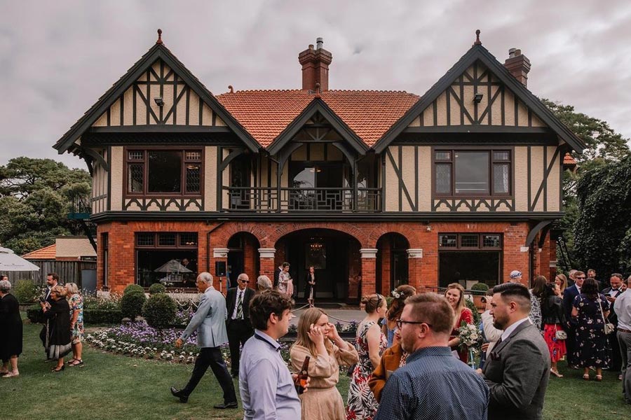 Mona Vale Homestead Mona Vale web