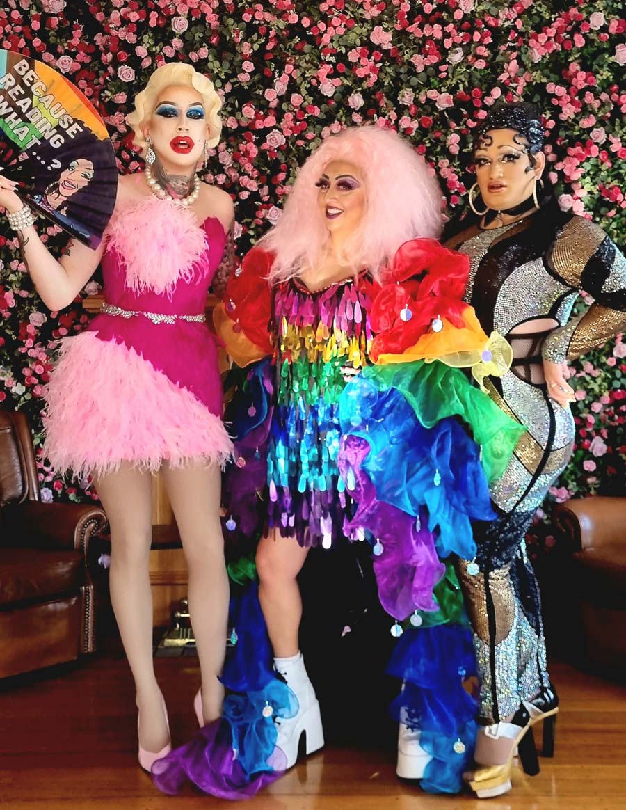 From left: Erika Flash, CoCo Flash and Jack Swallows Erika Flash, CoCo Flash and Jack Swallows