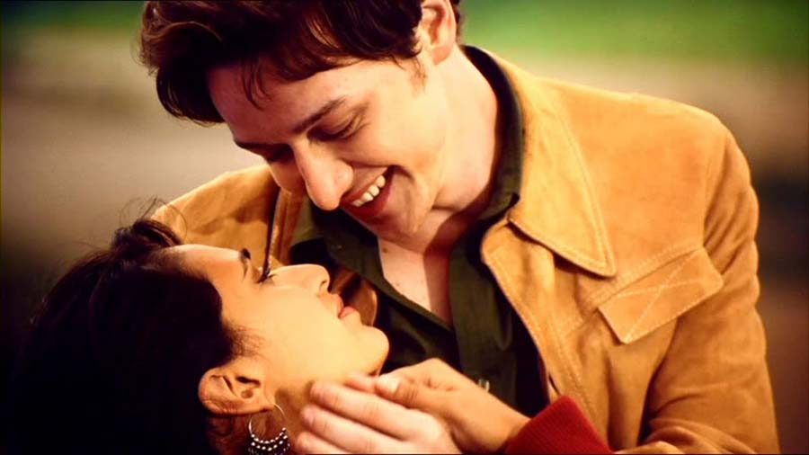 romeo and juliet bollywood queen
