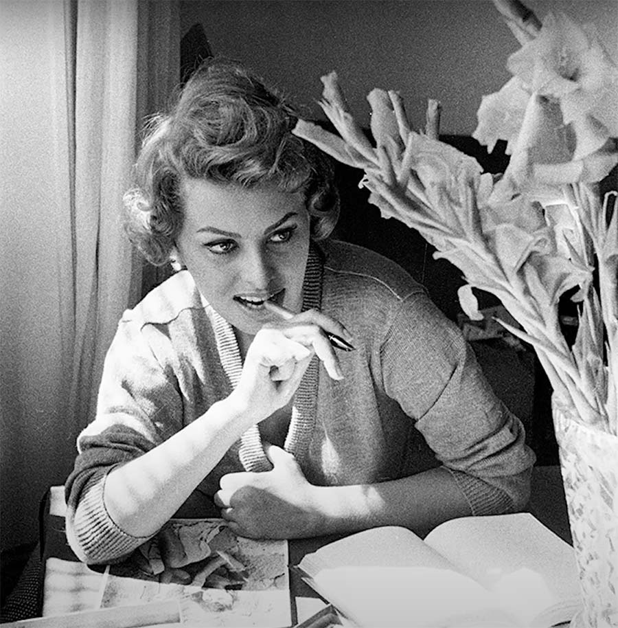The Treasure of his Youth: The Photographs of Paolo di Paolo the treasure of his youth