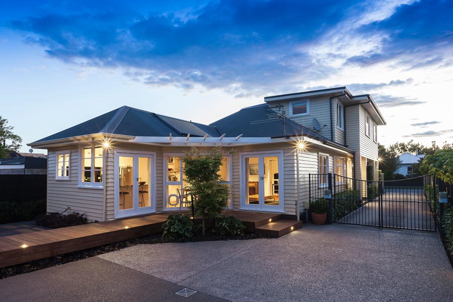 6 Lansbury Avenue in Strowan web