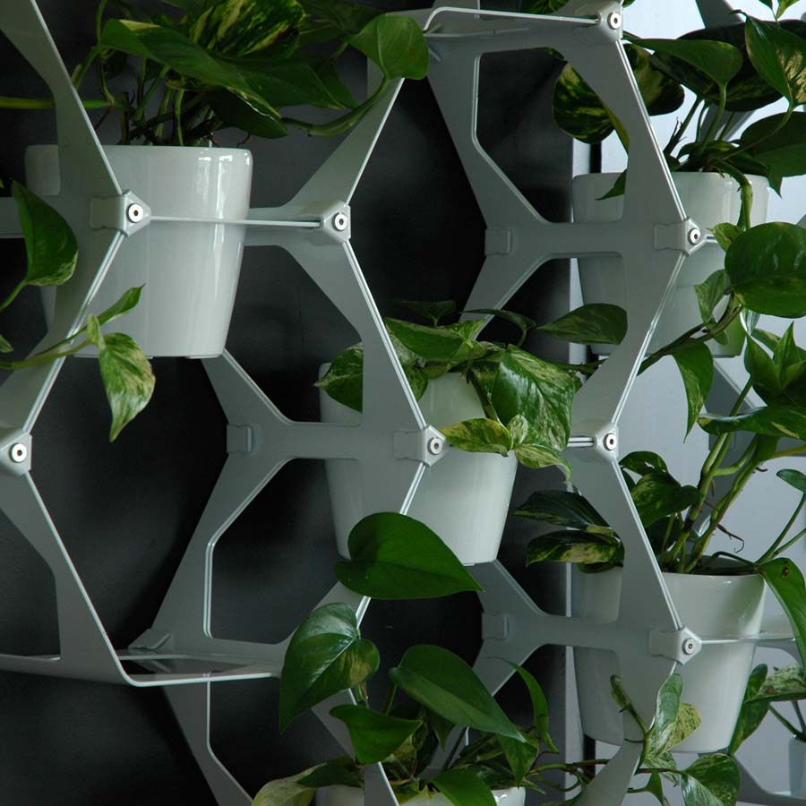Vertical planter for Pollen HC white021