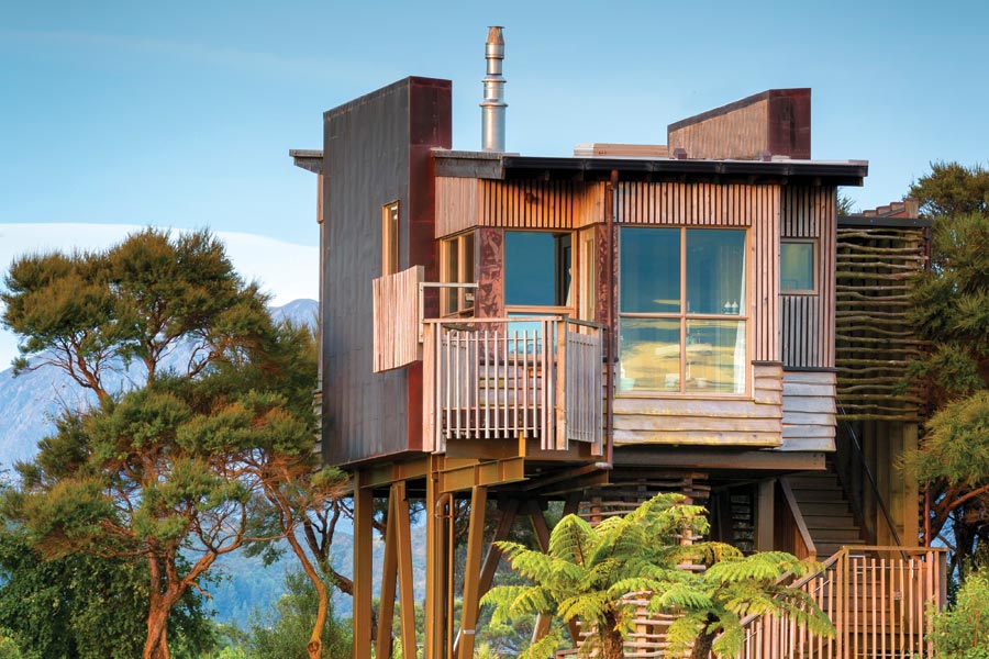 Hapuku Lodge and Treehouses, Kaikoura Hapuku Treehouse Vertical Hero