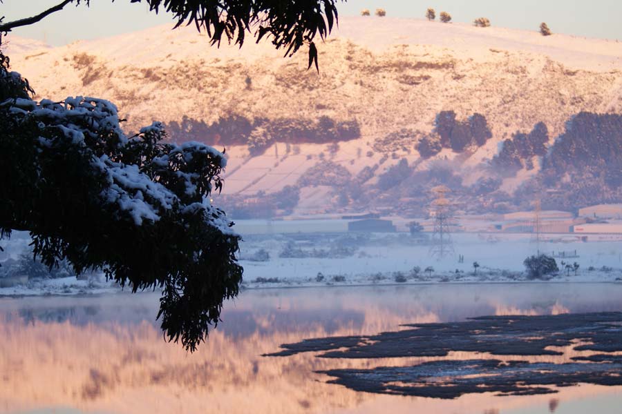 june72012 snow ferrymead 1